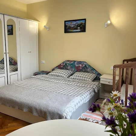 Apartment заворіття 2 *