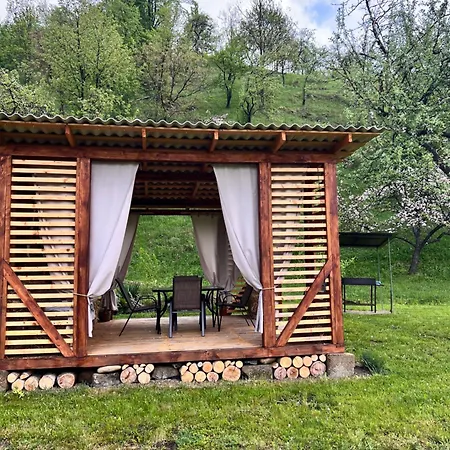 заворіття 2 Apartment